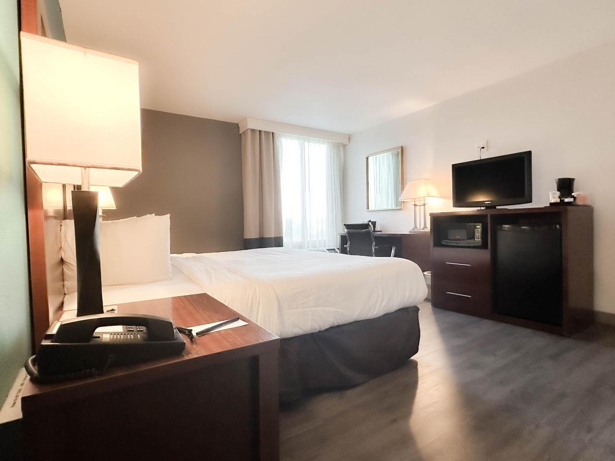 Comfort Inn & Suites Kissimmee By The Parks Four Corners Exteriör bild