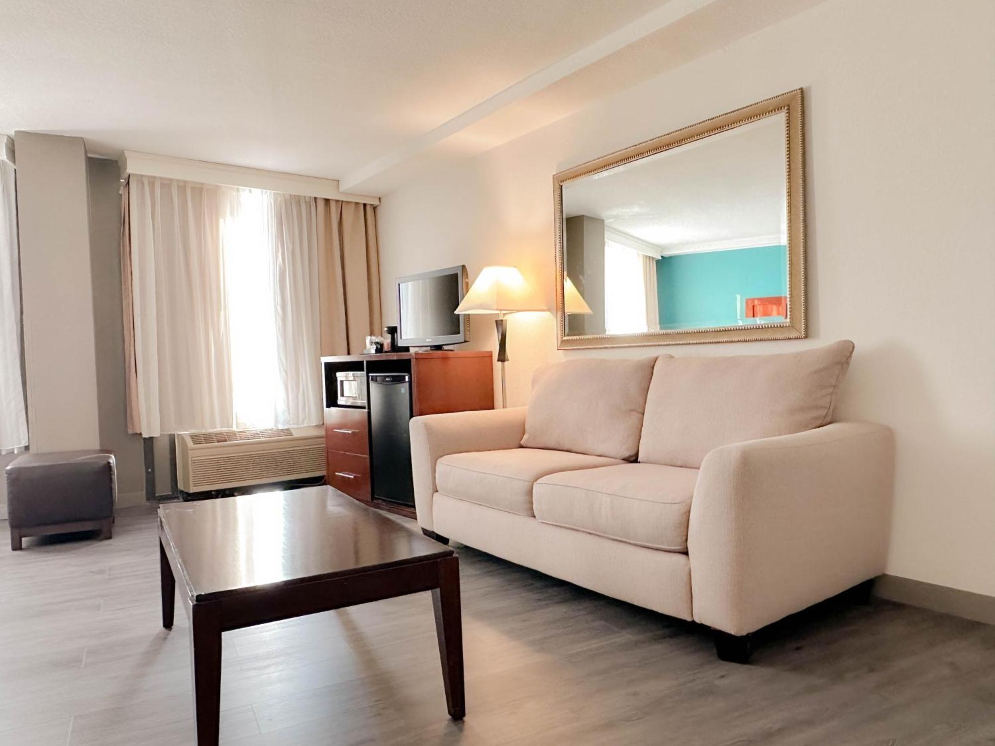 Comfort Inn & Suites Kissimmee By The Parks Four Corners Exteriör bild