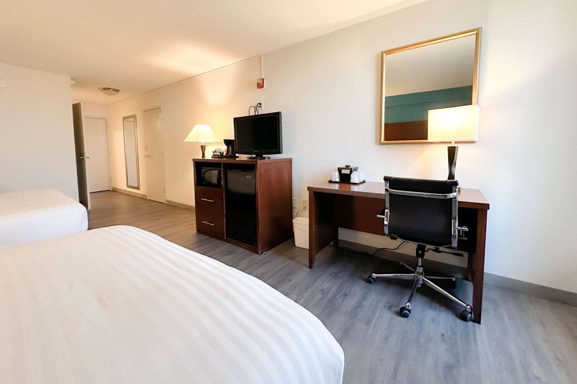 Comfort Inn & Suites Kissimmee By The Parks Four Corners Exteriör bild